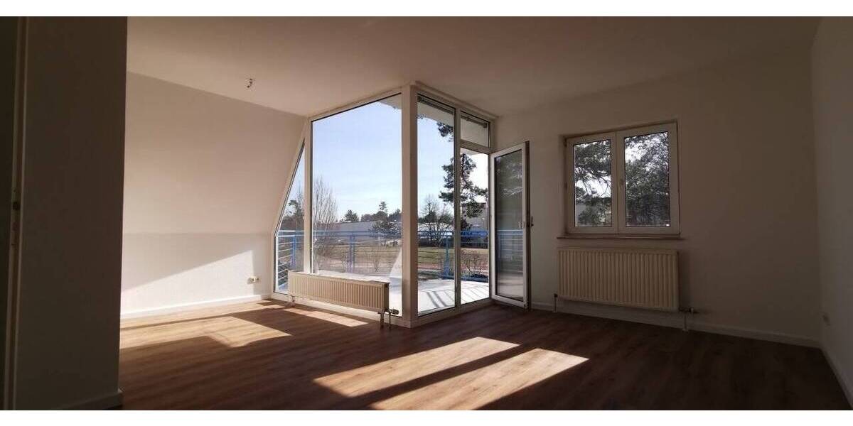 Etagenwohnung Falkensee - 3 Zimmer, 90 m&sup2;, 1.550&euro; | Angebot:25428195