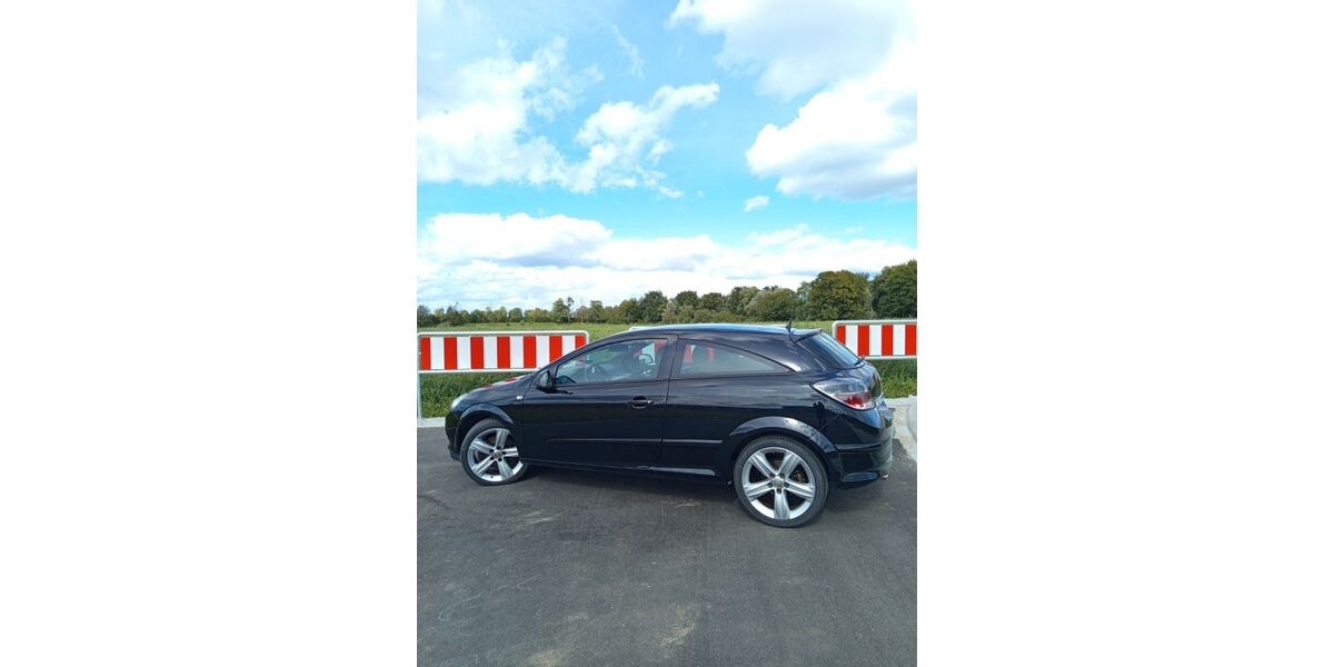 Opel Astra 111.000 km 5.300 &euro; Bahlingen 79353