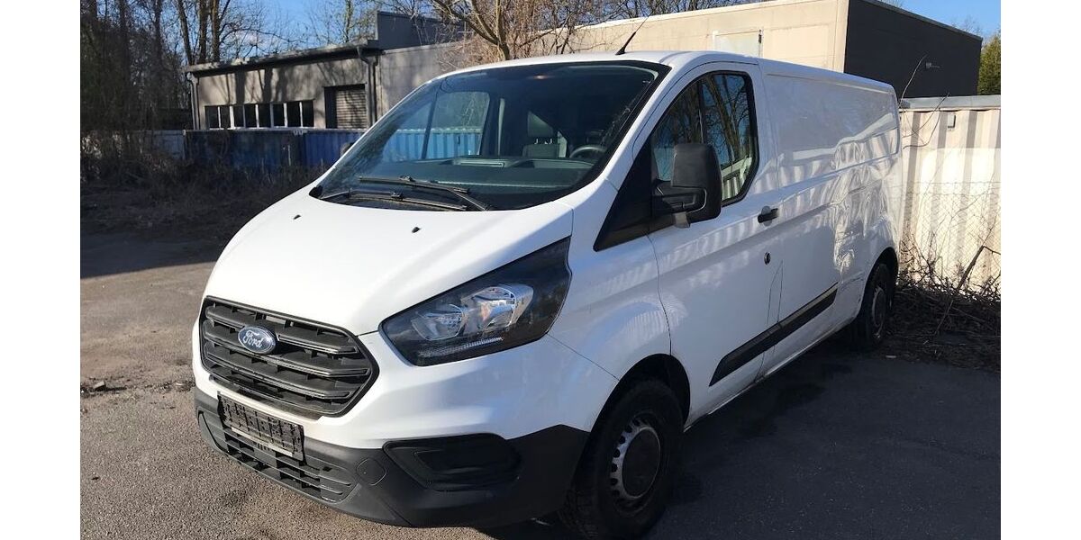 Ford Transit Custom 270.000 km 6.800 &euro; Hamburg 22767