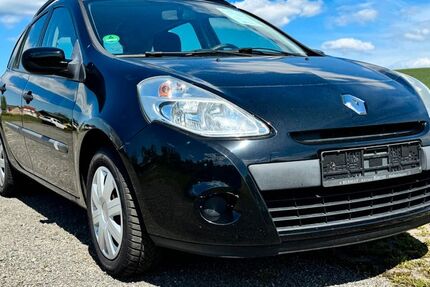 Renault Clio 127.990 km 3.490 &euro; Fambach 98597