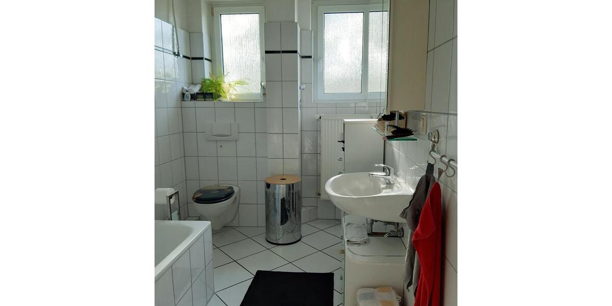 Exklusive Eigentumswohnung mit Gartenanteil und Loggien 5 zimmer