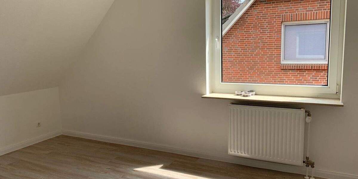 Mehrfamilienhaus, Wohnhaus Pinneberg Quellental - 4 Zimmer, 110 m&sup2;, 1.600&euro; | Angebot:26449977