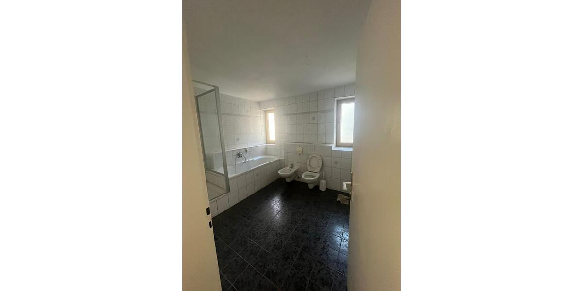 Einfamilienhaus Bad Abbach - 6 Zimmer, 141 m&sup2;, 1.800&euro; | Angebot:25878718