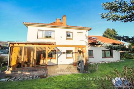 Haus Vlotho - 7 Zimmer, 231 m&sup2;, 298.000&euro; | Angebot:25561650