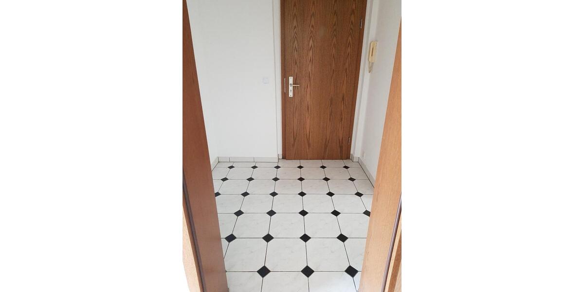 Erdgeschoßwohnung Frankenberg (Sachsen) - 2 Zimmer, 52 m&sup2;, 275&euro; | Angebot:25977223