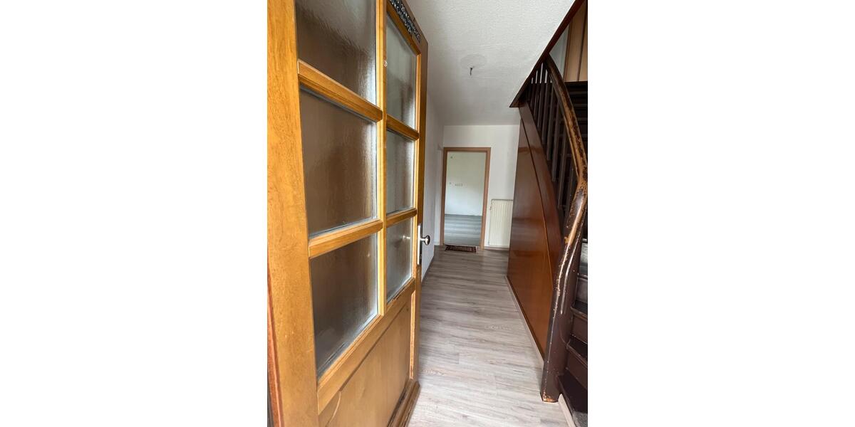 Doppelhaushälfte Siegen Eiserfeld - 4 Zimmer, 105 m&sup2;, 180.000&euro; | Angebot:26049519