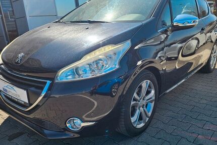 Peugeot 208 96.000 km 6.499 &euro; Reutlingen 72766