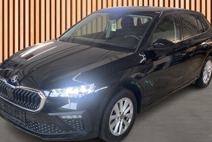 Skoda Scala 13.651 km 18.980 &euro; Dresden 01328