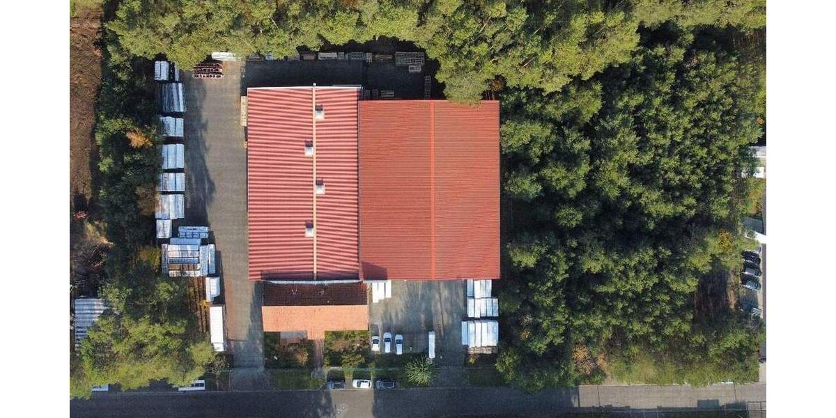 Gewerbeobjekt mit Büro-, Wohn- und Hallenflächen Verkehrsgünstig gelegen zimmer