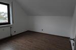 Dachgeschoßwohnung Schwalmstadt - 4 Zimmer, 95 m&sup2;, 880&euro; | Angebot:26339678