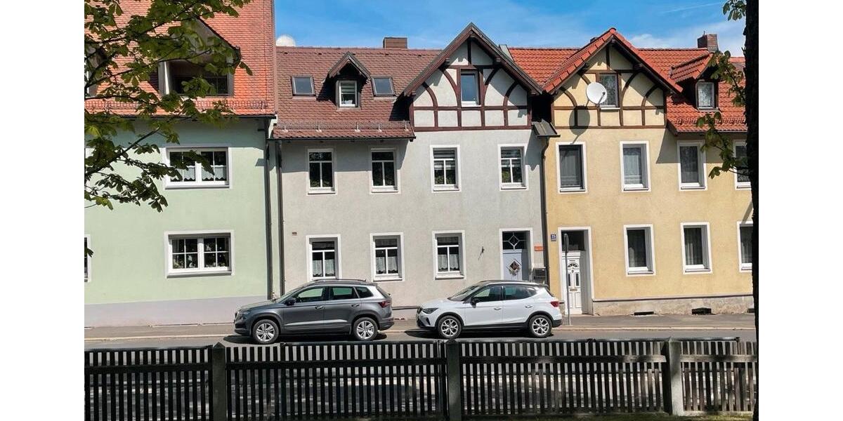 Reihenhaus Waldsassen - 9 Zimmer, 132 m&sup2;, 179.000&euro; | Angebot:27007115