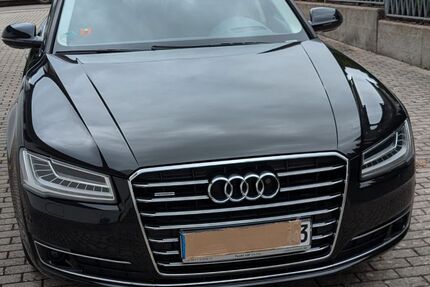 Audi A8 124.000 km 29.450 &euro; Böblingen 71034
