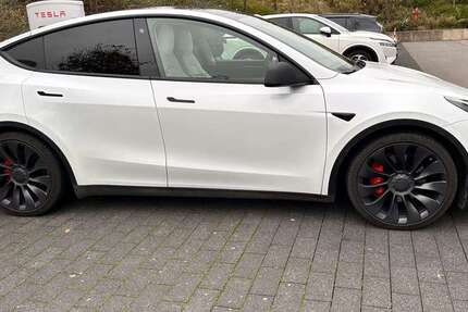 Tesla Model Y 72.000 km 38.900 &euro; Perl-Nennig 66706