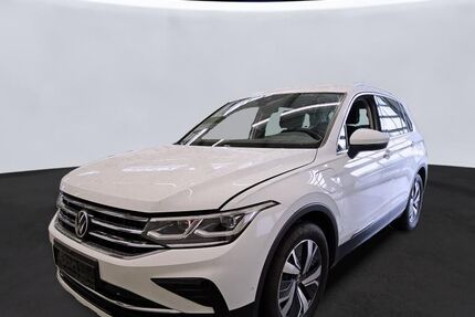 VW Tiguan 73.636 km 24.445 &euro; Uetersen bei Hamburg 25436