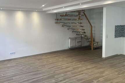 Haus Hardheim - 6 Zimmer, 180 m&sup2;, 360.000&euro; | Angebot:25924896