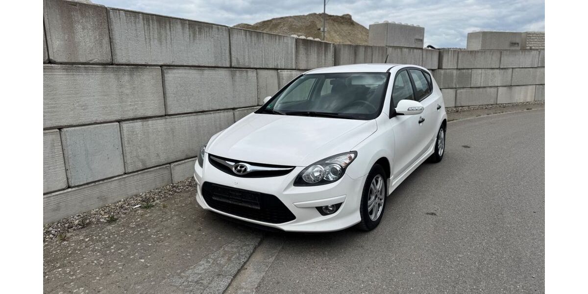 Hyundai i30 270.000 km 1.650 &euro; Illertissen 89257