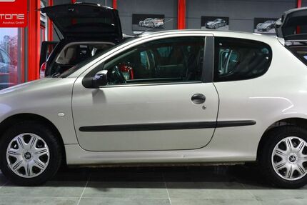 Peugeot 206 115.426 km 1.990 &euro; Falkensee 14612