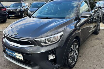 Kia Stonic 141.000 km 9.450 &euro; Merzig 66663