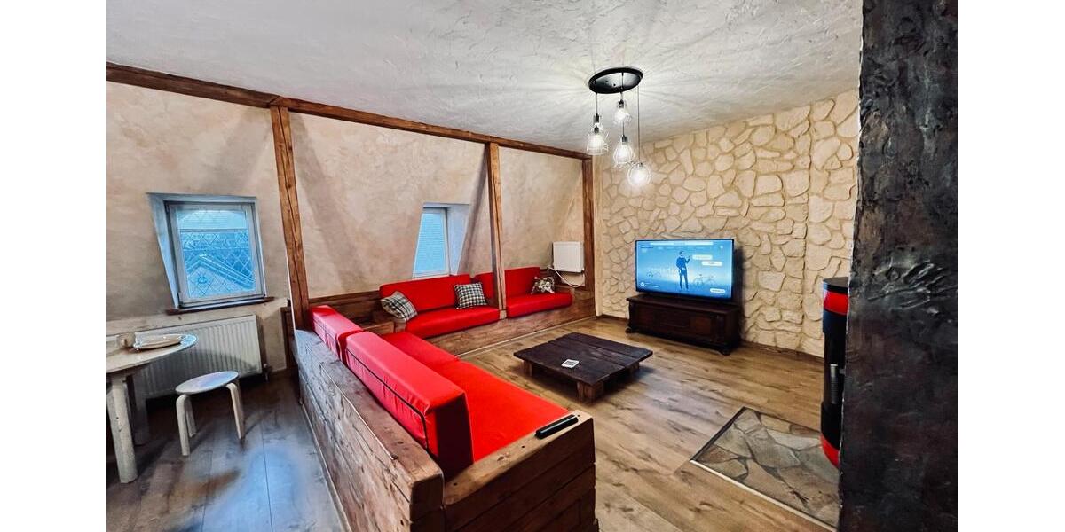 Möblierte Maisonette-Wohnung 115 m² (Dachgeschoss) 5 zimmer