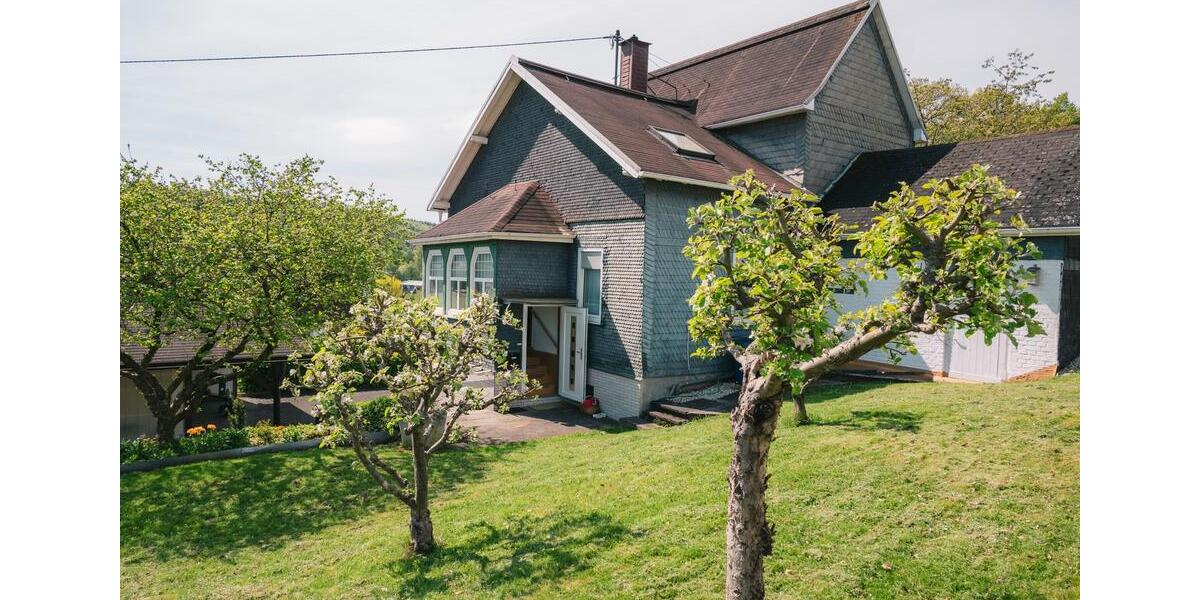 Einfamilienhaus Kreuztal - 6.5 Zimmer, 140 m&sup2;, 180.000&euro; | Angebot:26891467