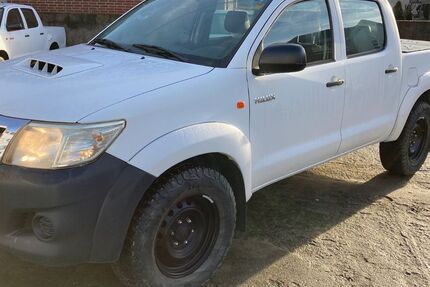 Toyota Hilux 225.000 km 16.898 &euro; Heinsberg 52525