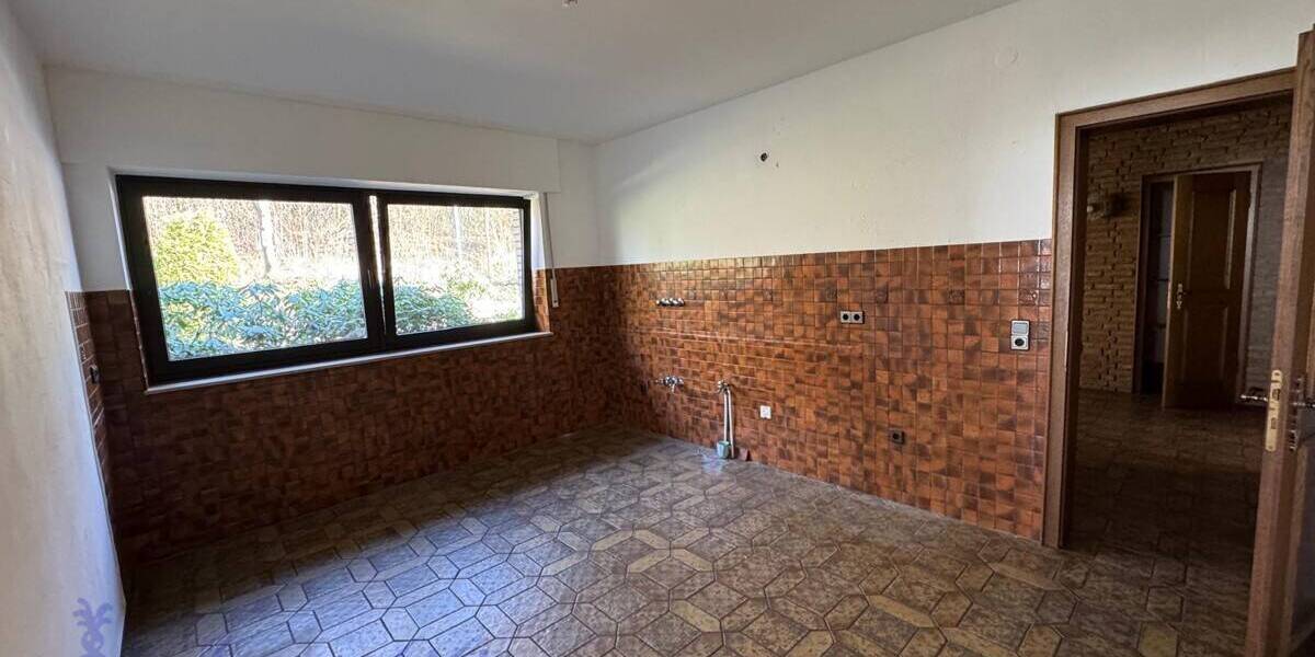 Einfamilienhaus Lage Hörste - 8 Zimmer, 250 m&sup2;, 1.600&euro; | Angebot:26545492