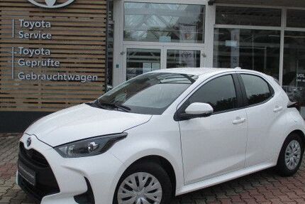 Toyota Yaris 9.200 km 23.490 &euro; Kaiserslautern 67661