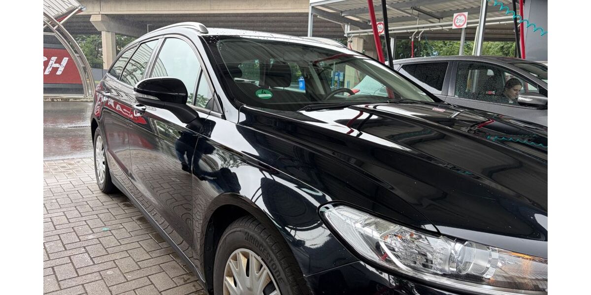 Ford Mondeo 181.000 km 8.200 &euro; Erndtebrück 57339