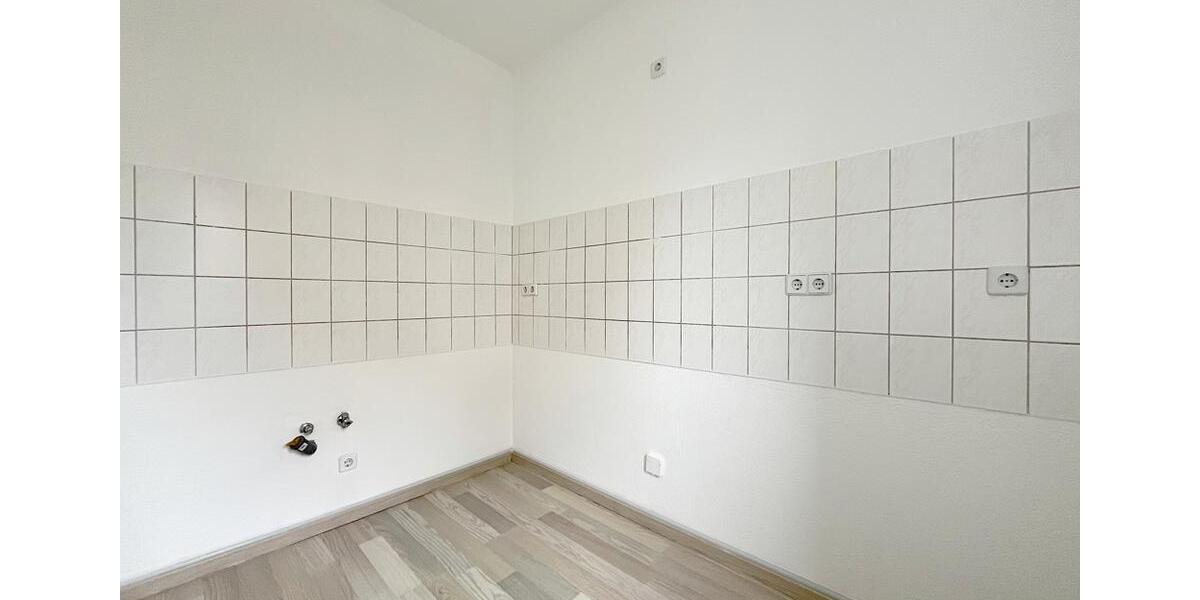 Etagenwohnung Glauchau - 3 Zimmer, 61 m&sup2;, 390&euro; | Angebot:26004895