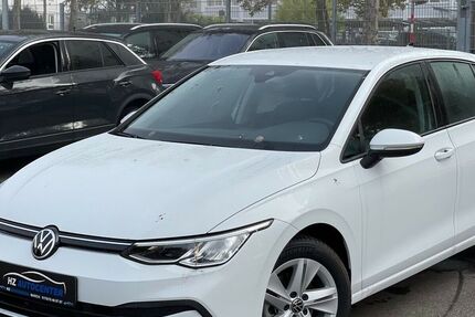 VW Golf 8.000 km 23.999 € March 79232