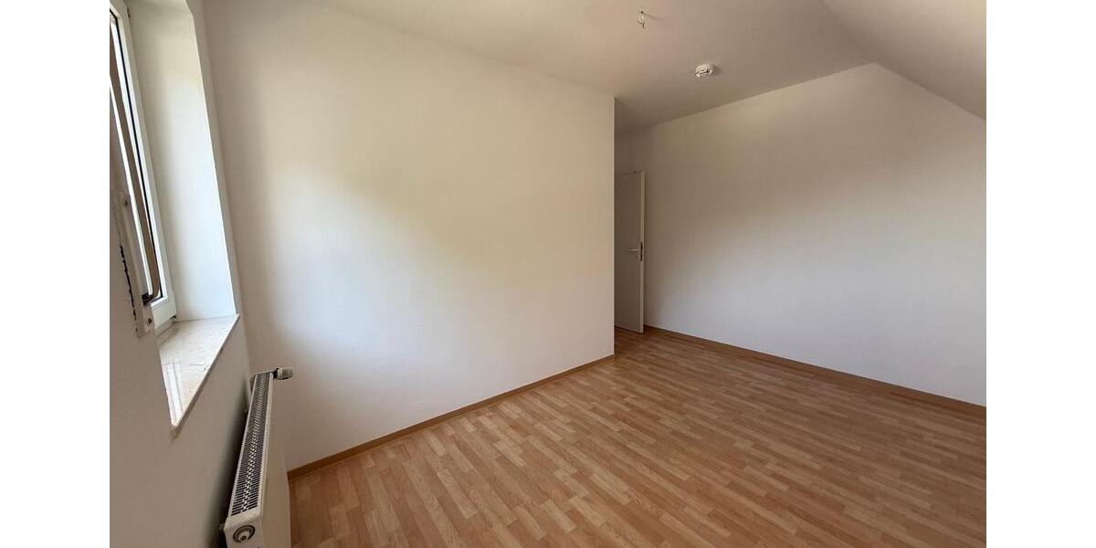 Etagenwohnung Warstein - 3 Zimmer, 82 m&sup2;, 169.000&euro; | Angebot:27234625