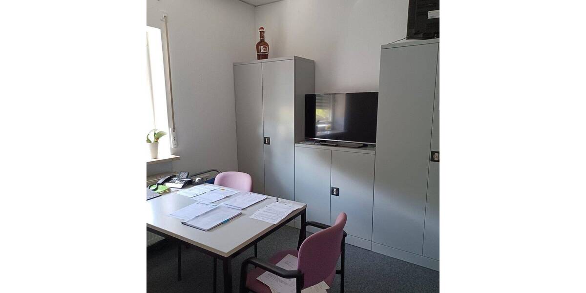 Gewerbeobjekt Hagenbüchach Bräuersdorf - 2.100&euro; | Angebot:26929287