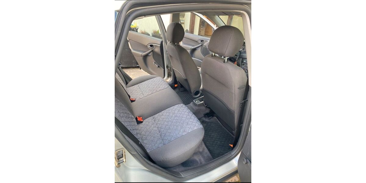 Ford Focus 52.100 km 2.800 &euro; Bad Salzungen 36433