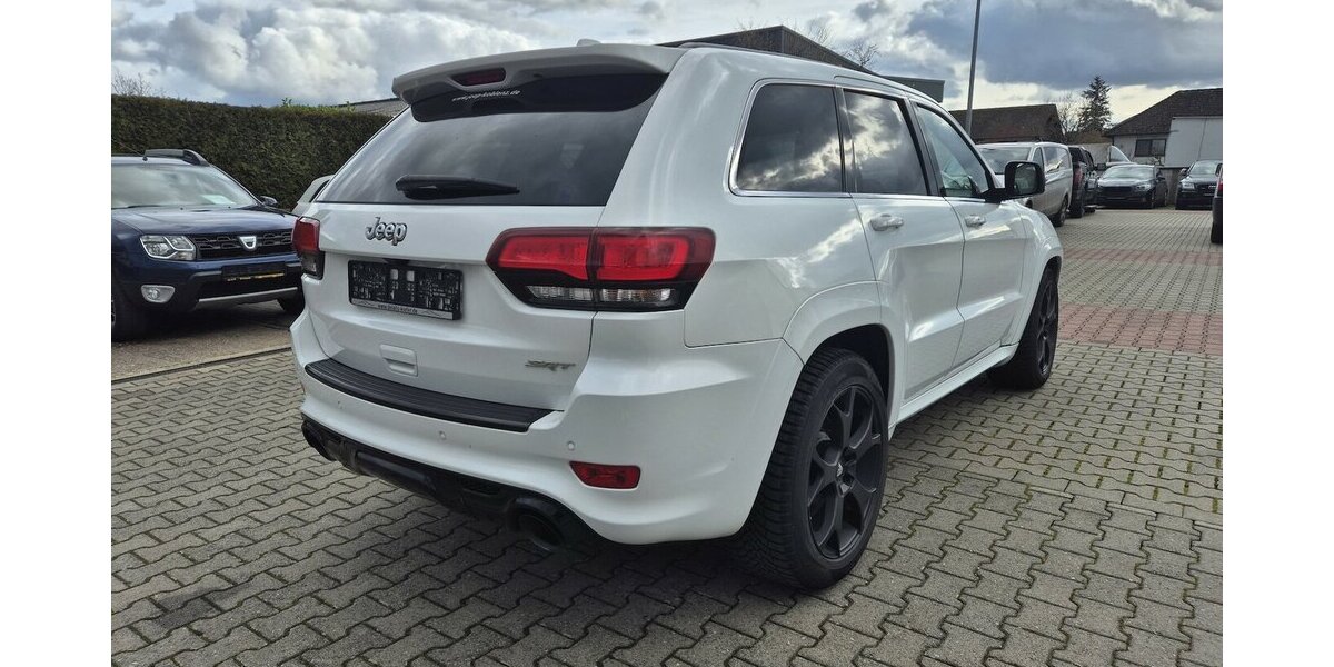 Jeep Grand Cherokee 6.4 V8 HEMI SRT 8-Gang Automatik 250.000 km 17.990 &euro; Rodgau 63110