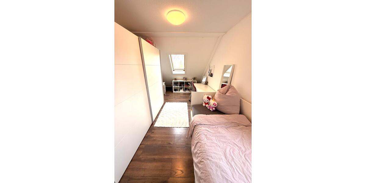 Reihenhaus Falkensee - 6 Zimmer, 137 m&sup2;, 2.250&euro; | Angebot:25989157