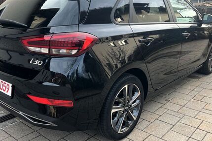 Hyundai i30 153.000 km 11.700 &euro; Altenmarkt an der Alz 83352