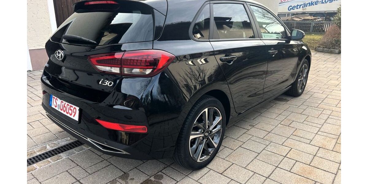 Hyundai i30 153.000 km 11.700 &euro; Altenmarkt an der Alz 83352
