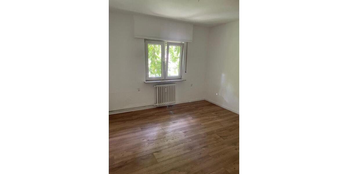 Renovierte WG-Zimmer in Ludwigshafen 5 zimmer