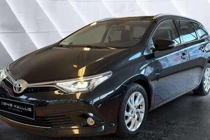 Toyota Auris 172.416 km 10.000 &euro; Trossingen 78647