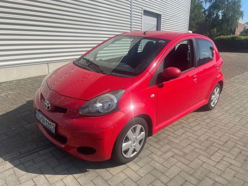 Aygo (X)