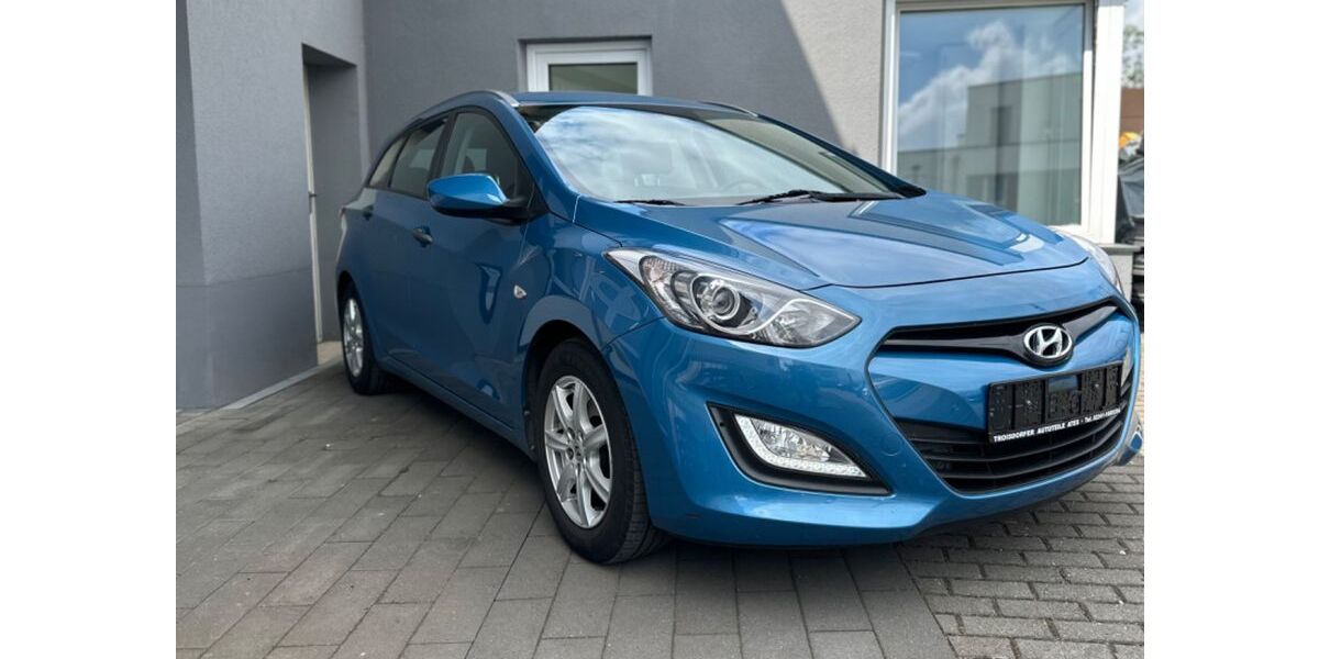 Hyundai i30 95.000 km 7.390 &euro; Troisdorf 53840