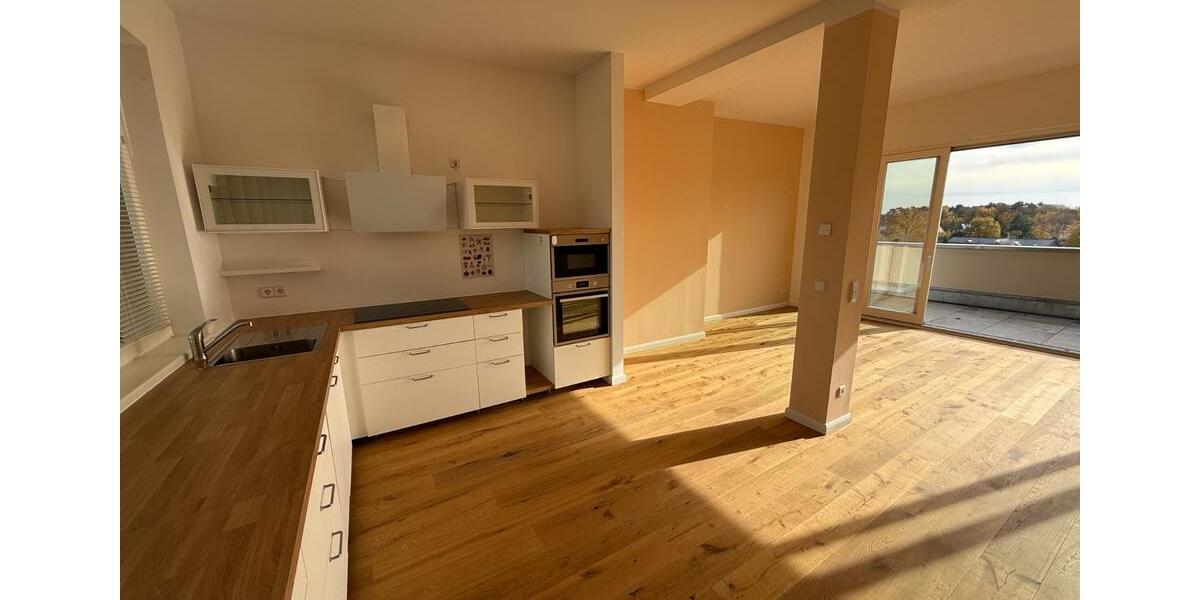 Exklusive 4-Raum-Penthouse-Wohnung im Schloss Siethen 4 zimmer