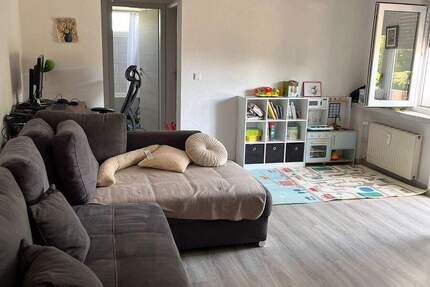 RESERVIERT***Schöne gepflegte Wohnung mit Aufzug leer stehend*** 2 zimmer