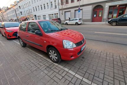 Renault Clio 199.000 km 1.450 &euro; berlin 12459