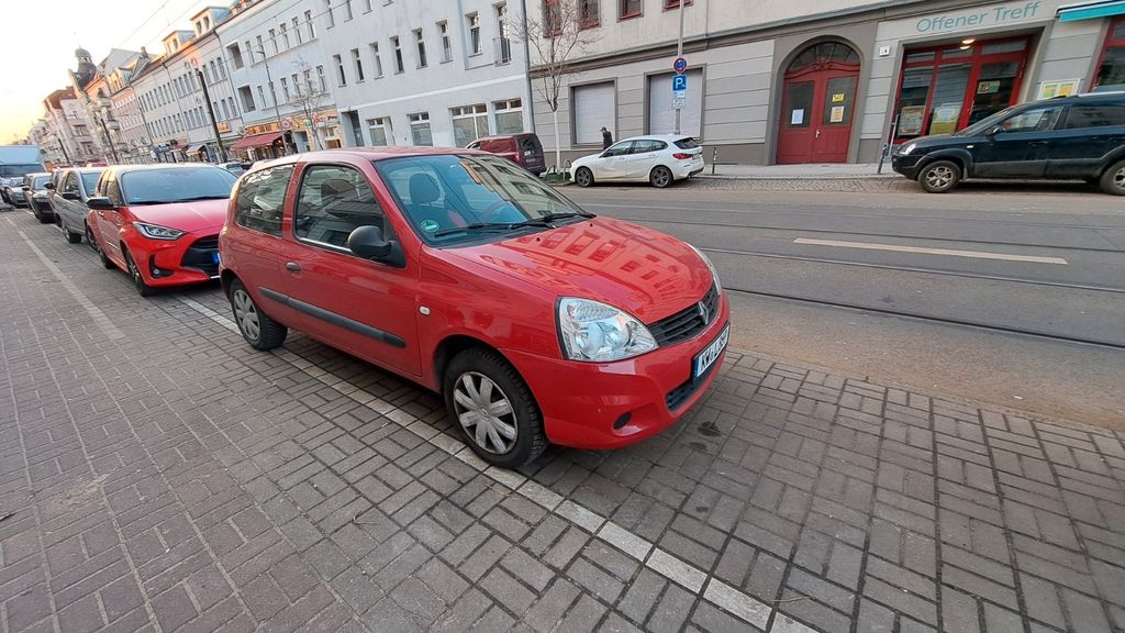 Renault Clio 199.000 km 1.450 &euro; berlin 12459