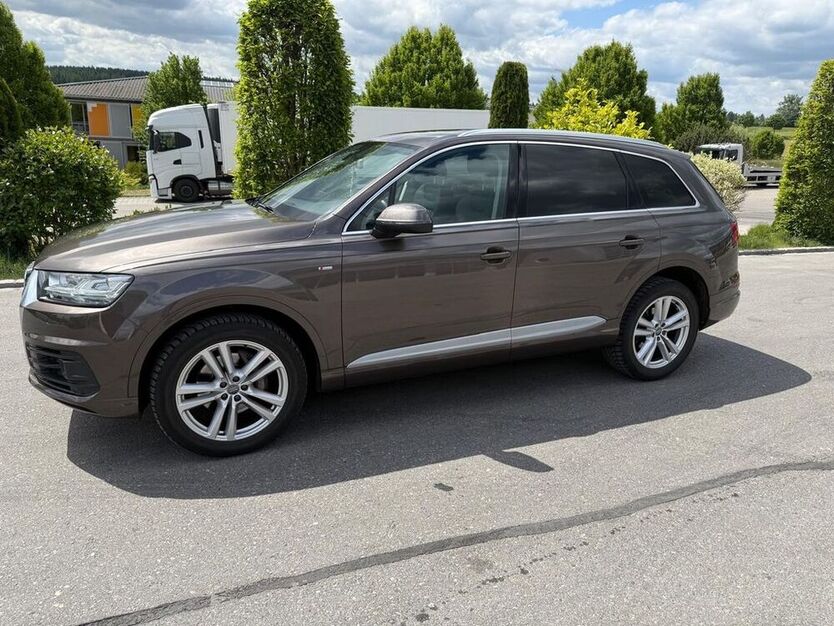 Q7