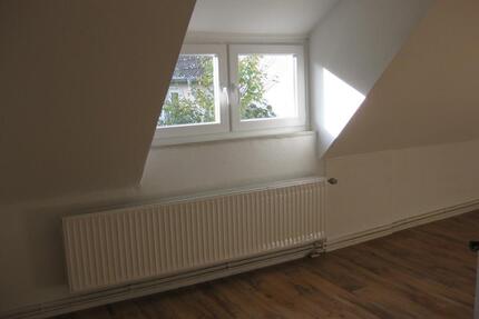 - Gemütliche 2-Zimmer-DG-Wohnung im Georgenbergviertel -