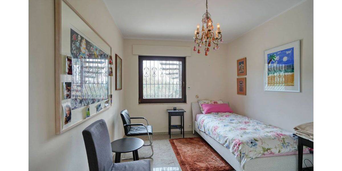 Einfamilienhaus Bochum Stiepel - 5 Zimmer, 257 m&sup2;, 1.175.000&euro; | Angebot:26037413