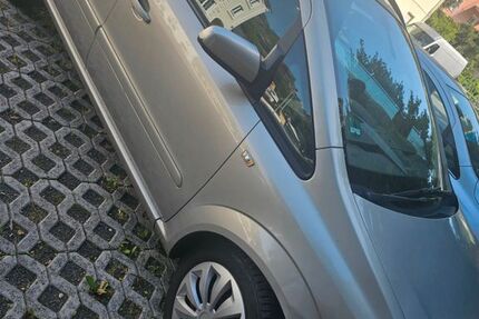 Opel Zafira 220.000 km 2.800 &euro; Sankt Goarshausen 56346