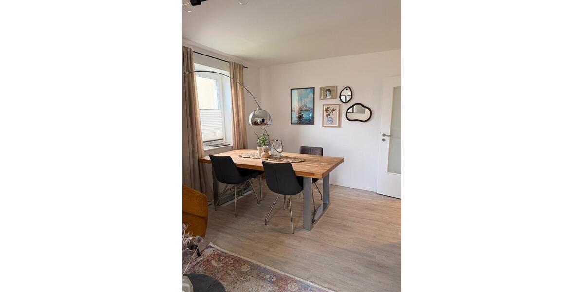 Erdgeschoßwohnung Felsberg - 3 Zimmer, 97 m&sup2;, 840&euro; | Angebot:25444883